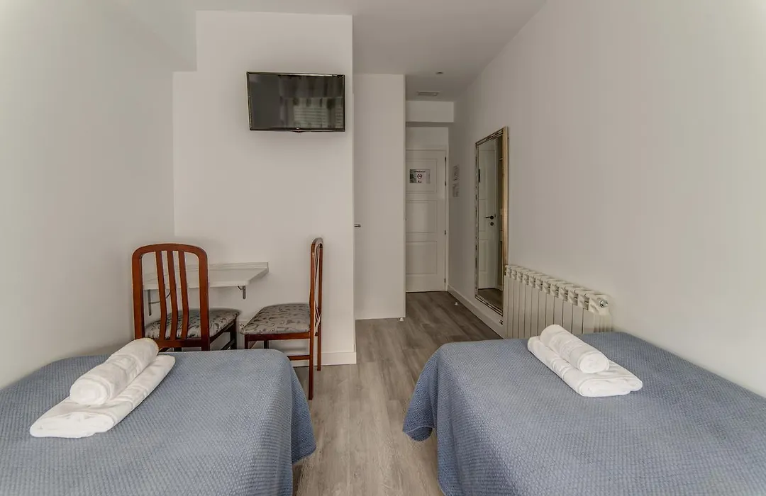 Hostal Lar-1