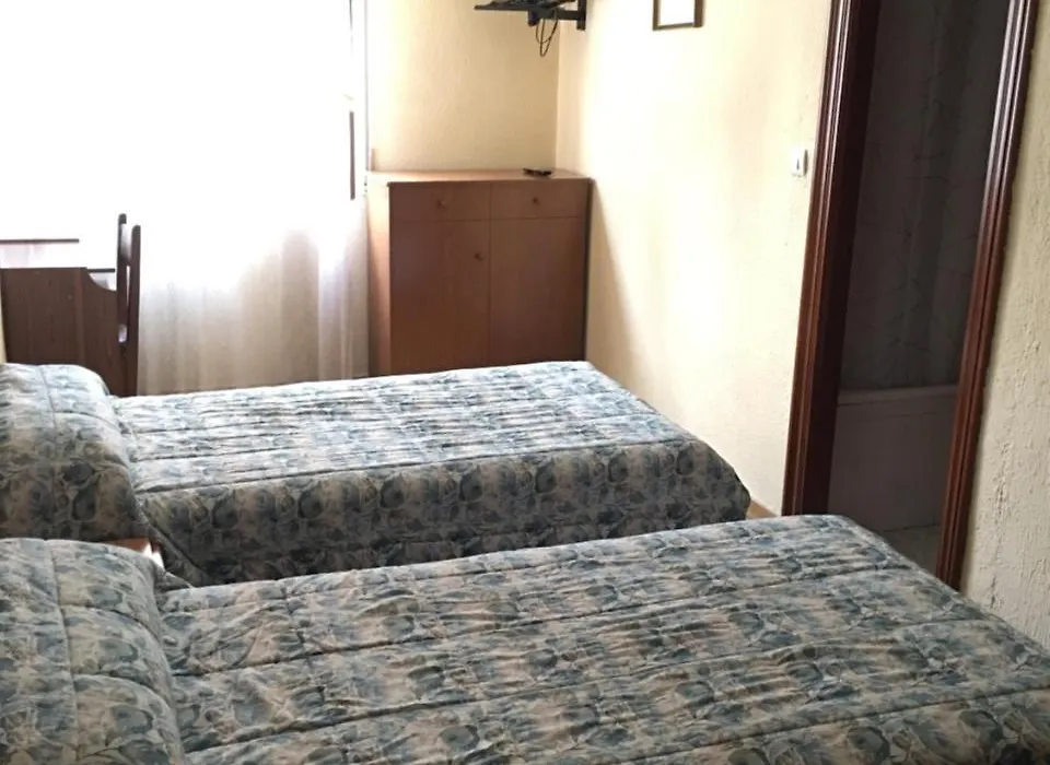 Hostal Hilton-1